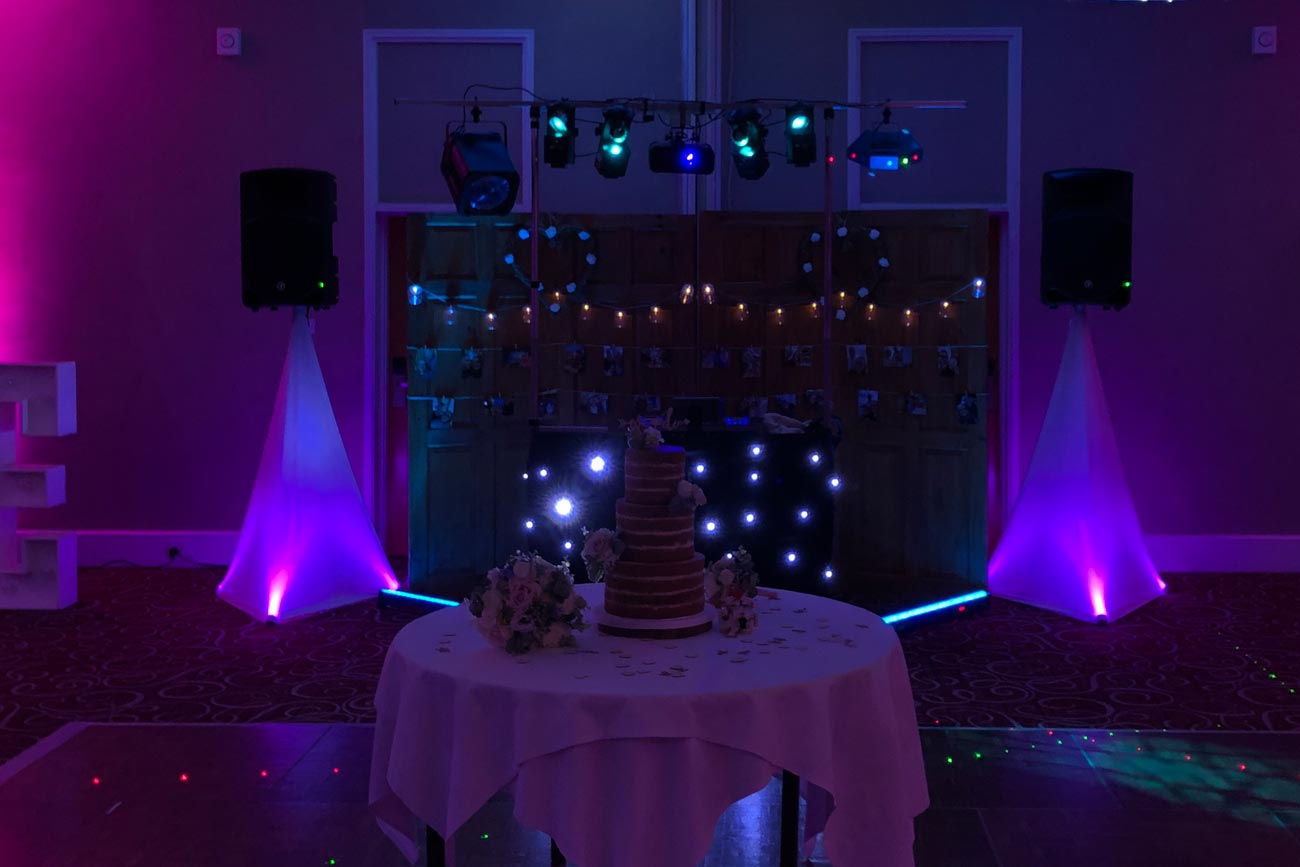 Events with seatting and food organised in Northamptonshire by Northants based Fine Time Events